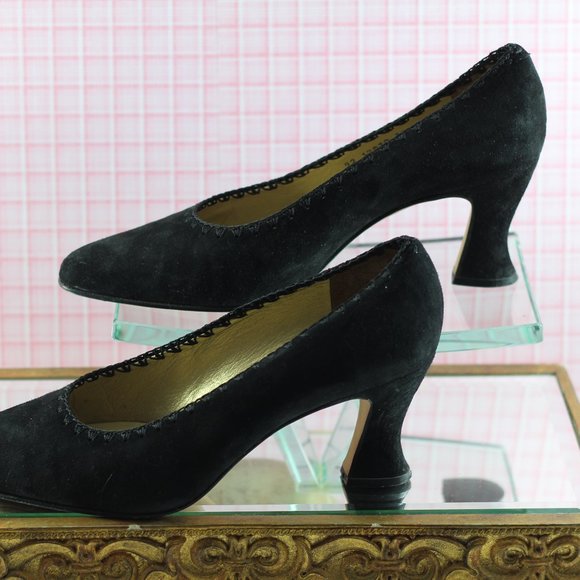 Davids Black Suede Pumps - Picture 6 of 16